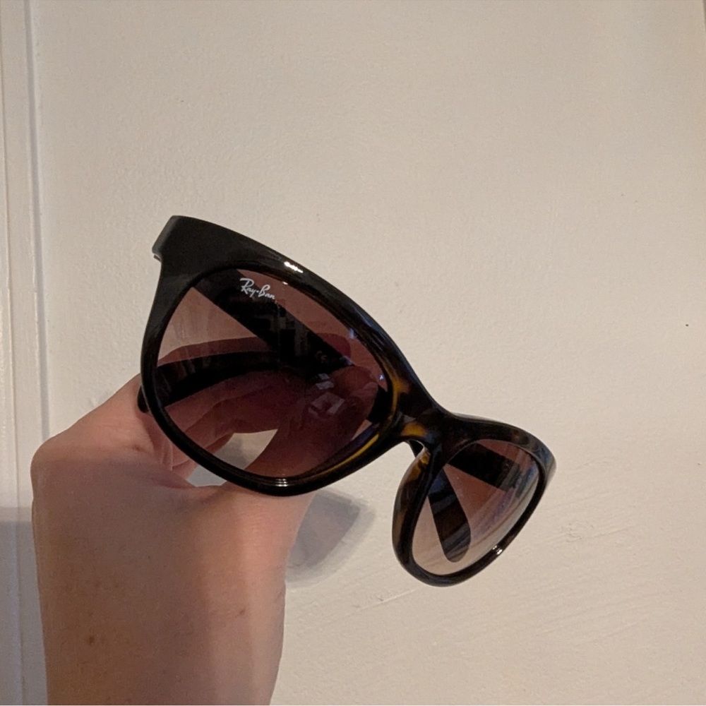 Authentic Ray-ban Wayfarers - Picture 2 of 5